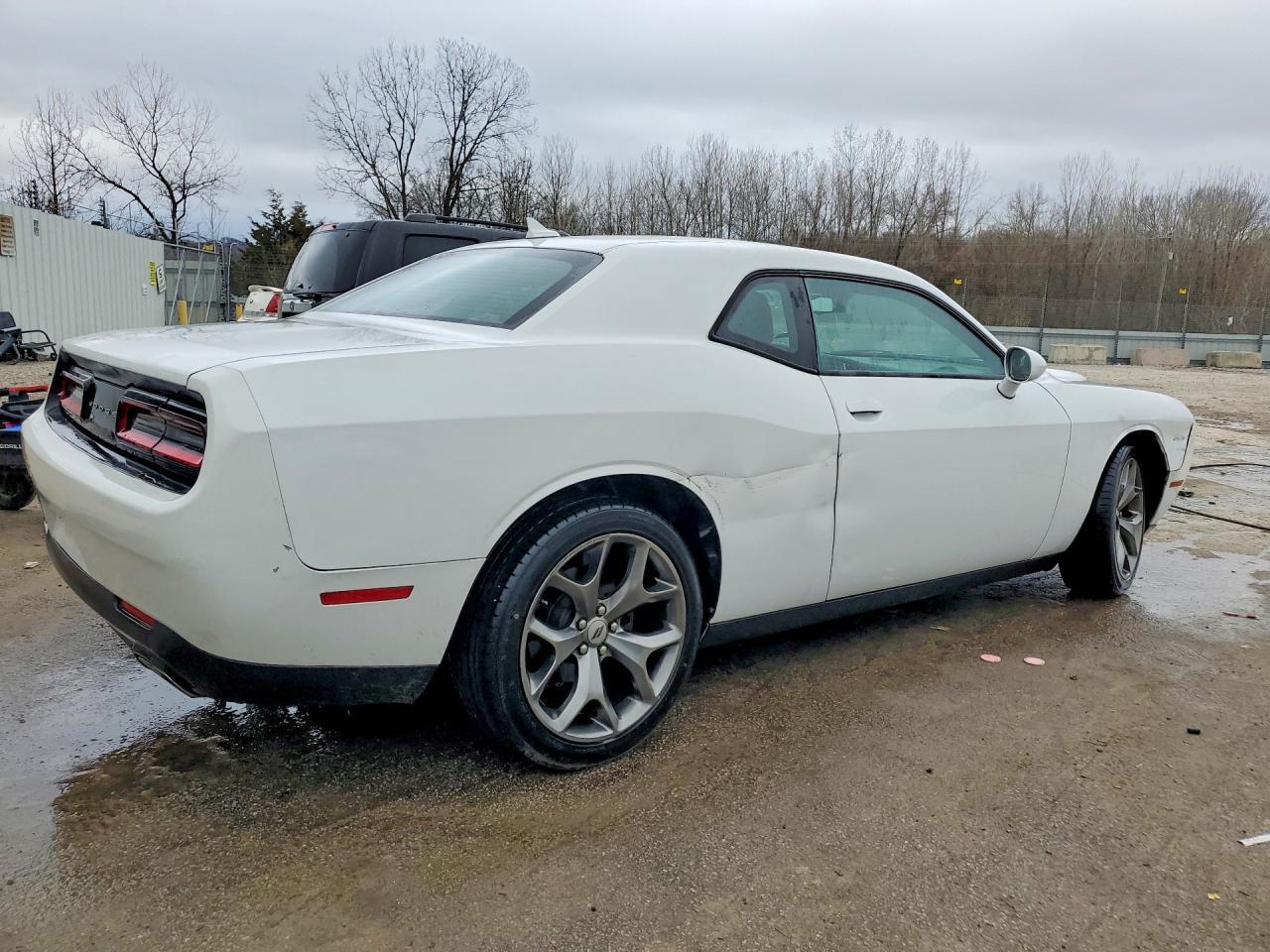 2017 Dodge Challenger Sxt - zdjęcie 3