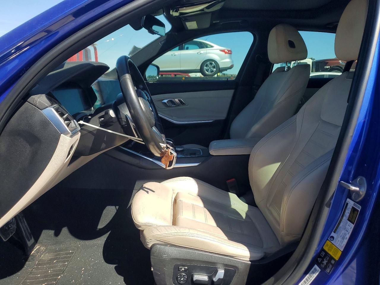 2020 BMW 330Xi - zdjęcie 7
