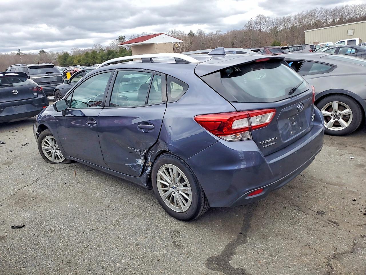 2017 Subaru Impreza Premium Plus - zdjęcie 2