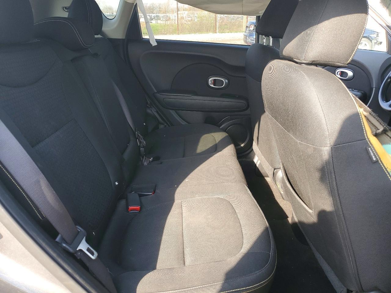 2015 Kia Soul Base - zdjęcie 11