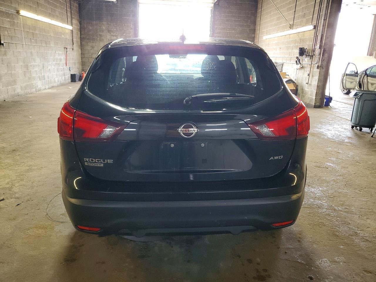 2018 Nissan Rogue Sport S - zdjęcie 6