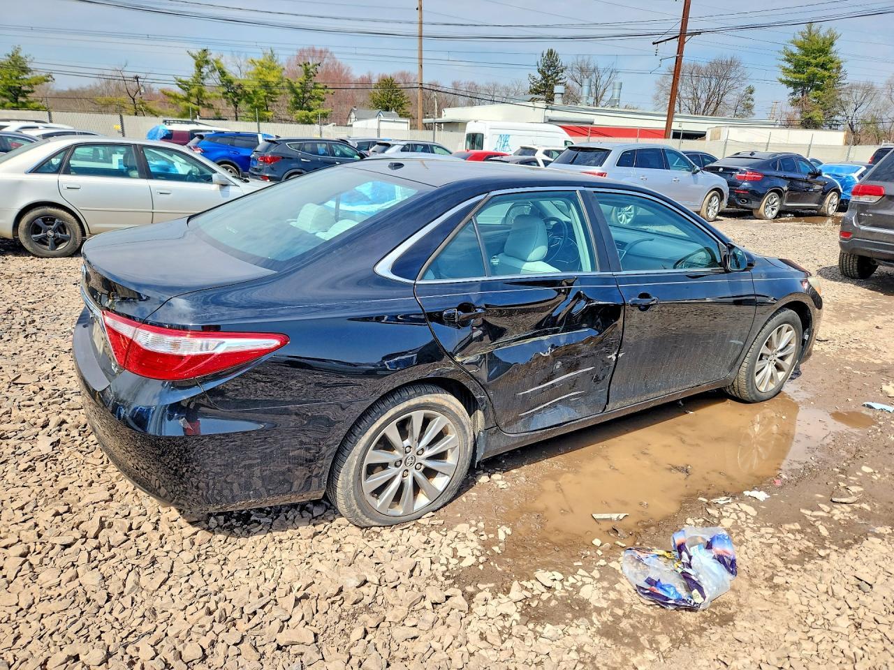 2015 Toyota Camry Xle - zdjęcie 3