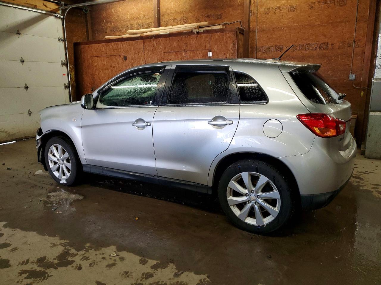 2014 Mitsubishi Outlander Sport Se - zdjęcie 2
