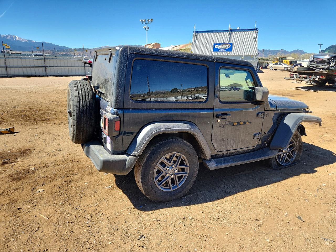 2025 Jeep Wrangler Sport - zdjęcie 3