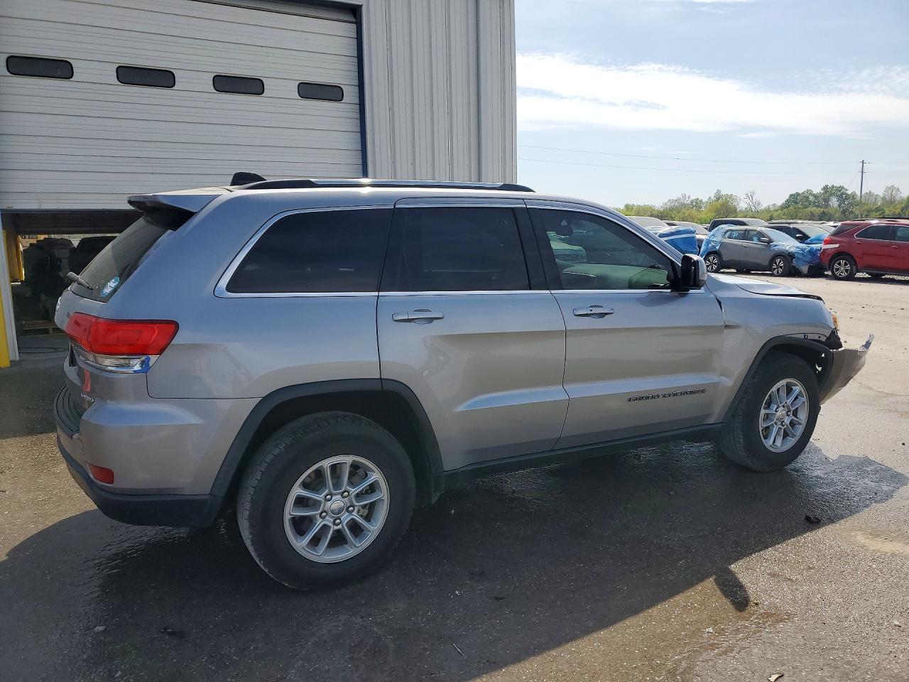 2018 Jeep Grand Cherokee Laredo - zdjęcie 3