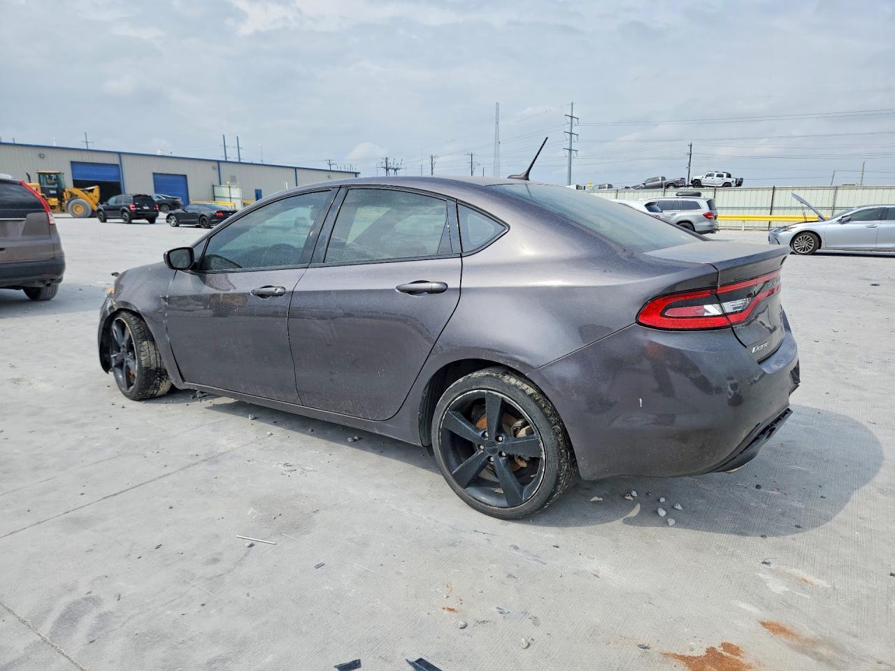 2015 Dodge Dart Sxt - zdjęcie 2
