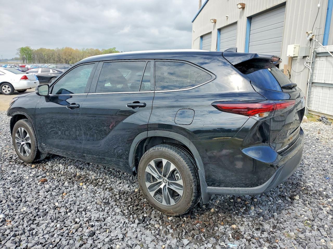 2024 Toyota Highlander Hybrid Xle - zdjęcie 2