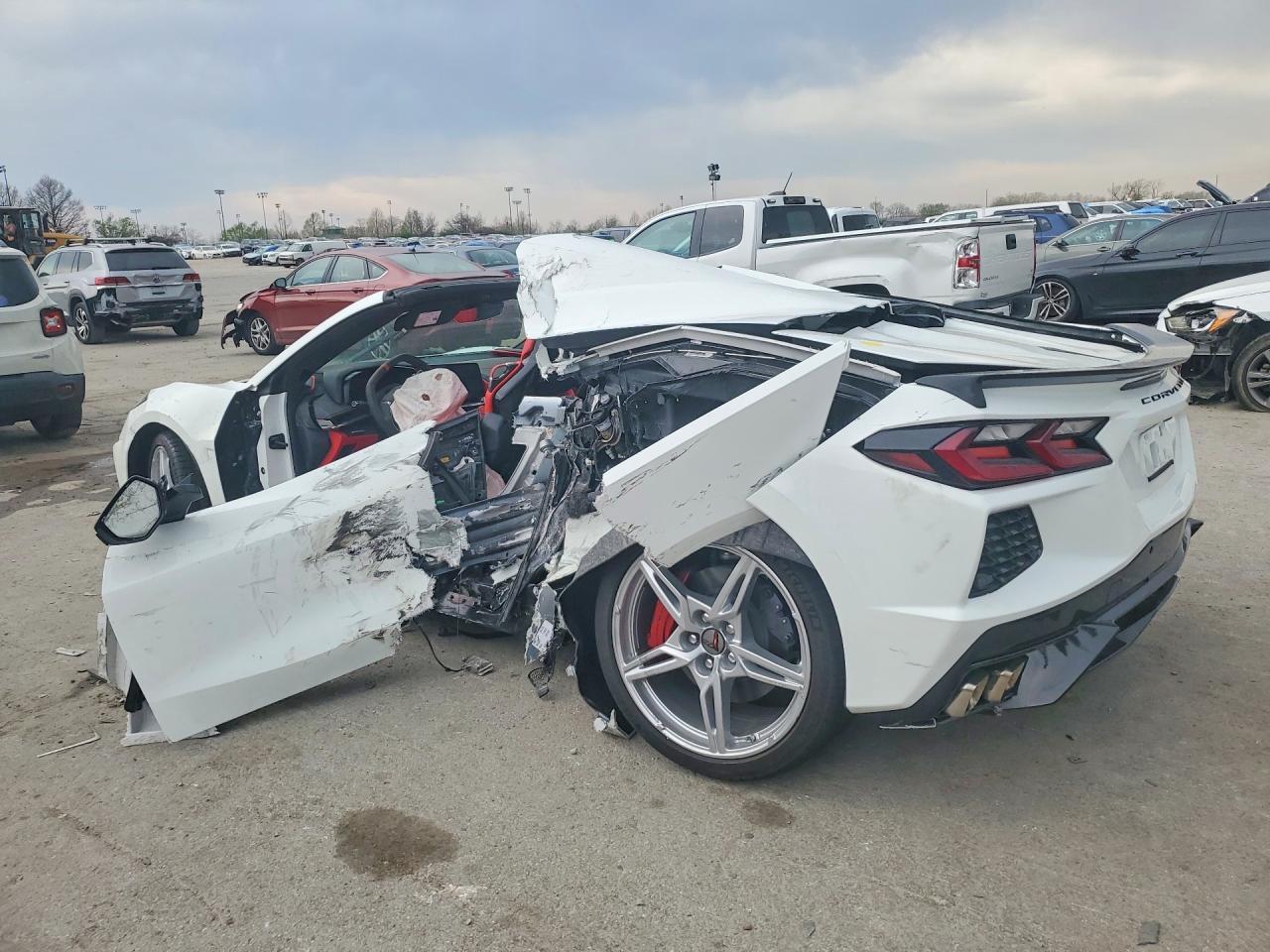 2025 Chevrolet Corvette Stingray 3Lt - zdjęcie 2