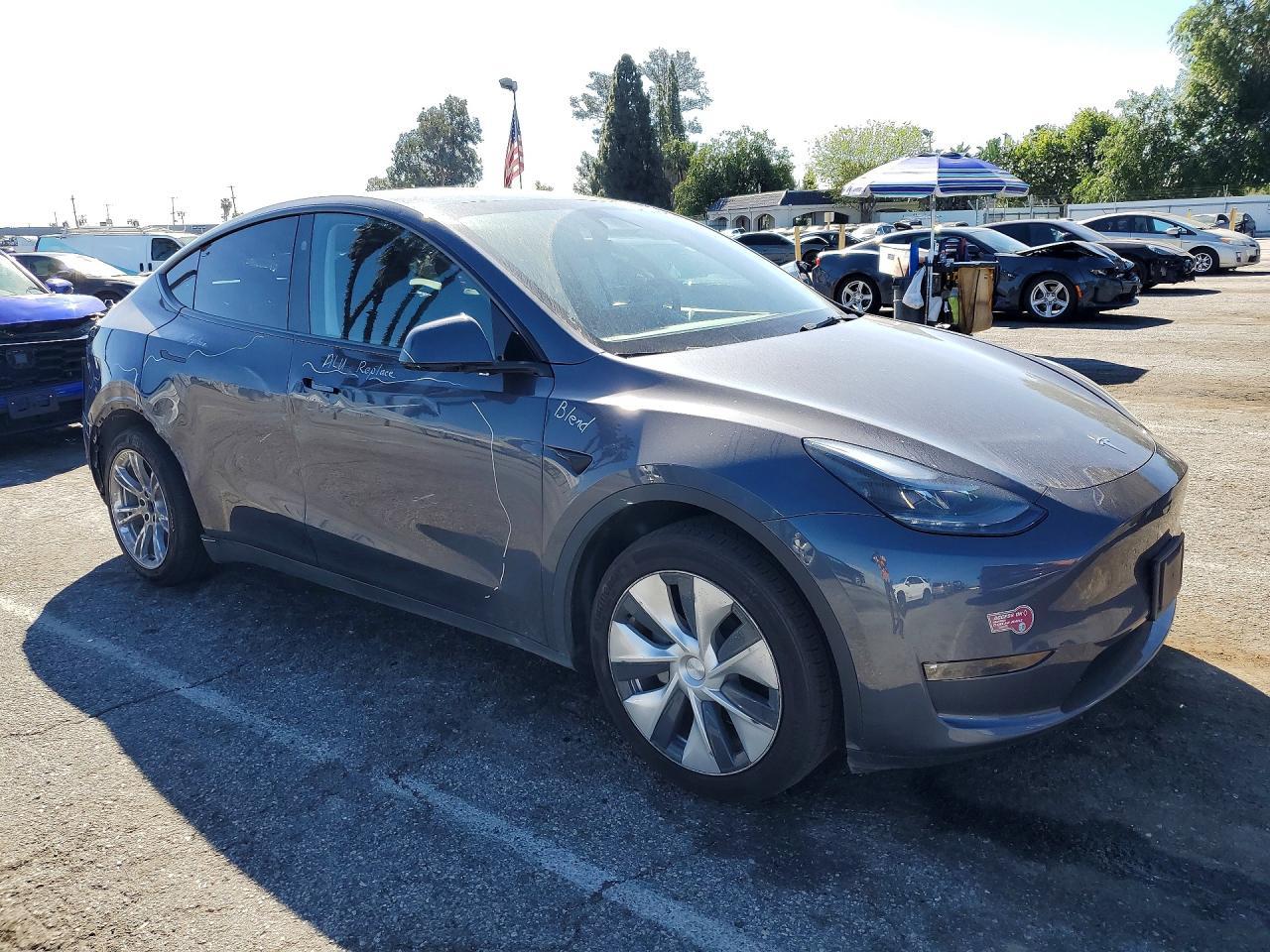 2023 Tesla Model Y - zdjęcie 4