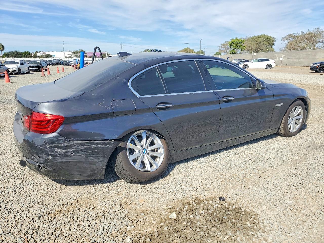 BMW Seria 5 - zdjęcie 3