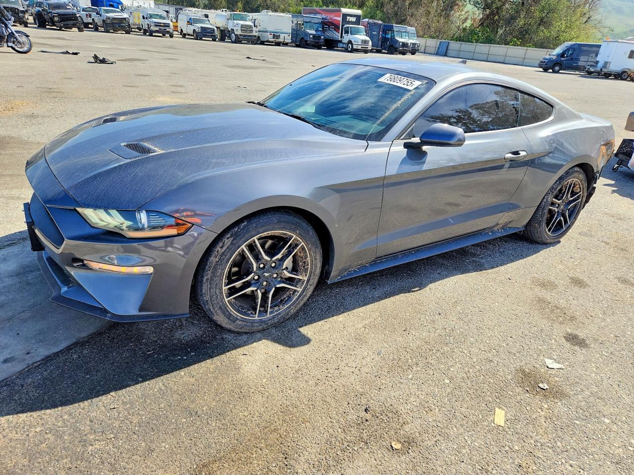 2022 Ford Mustang - zdjęcie główne