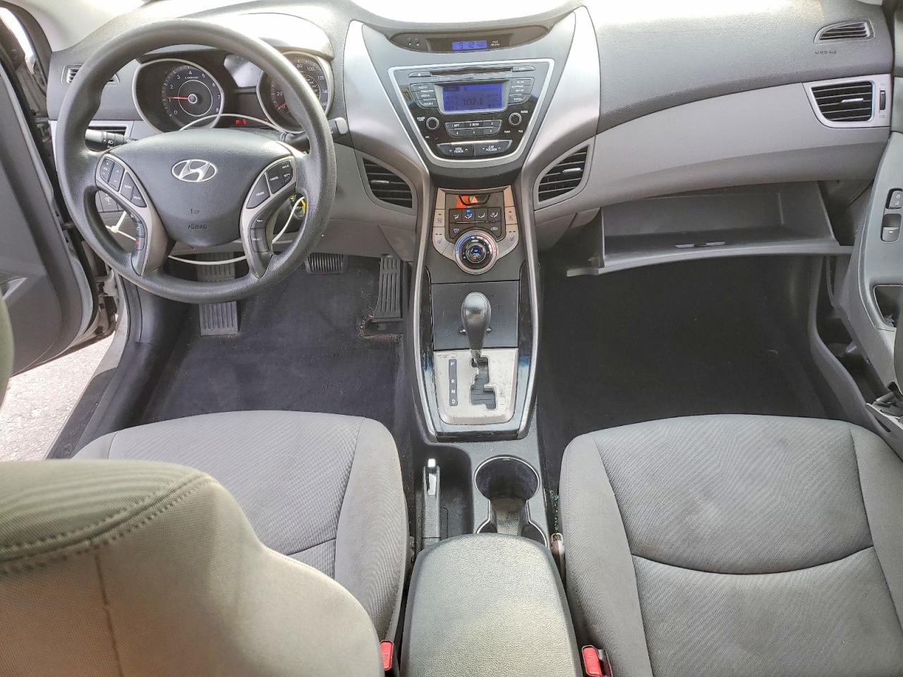 2013 Hyundai Elantra Gls - zdjęcie 8