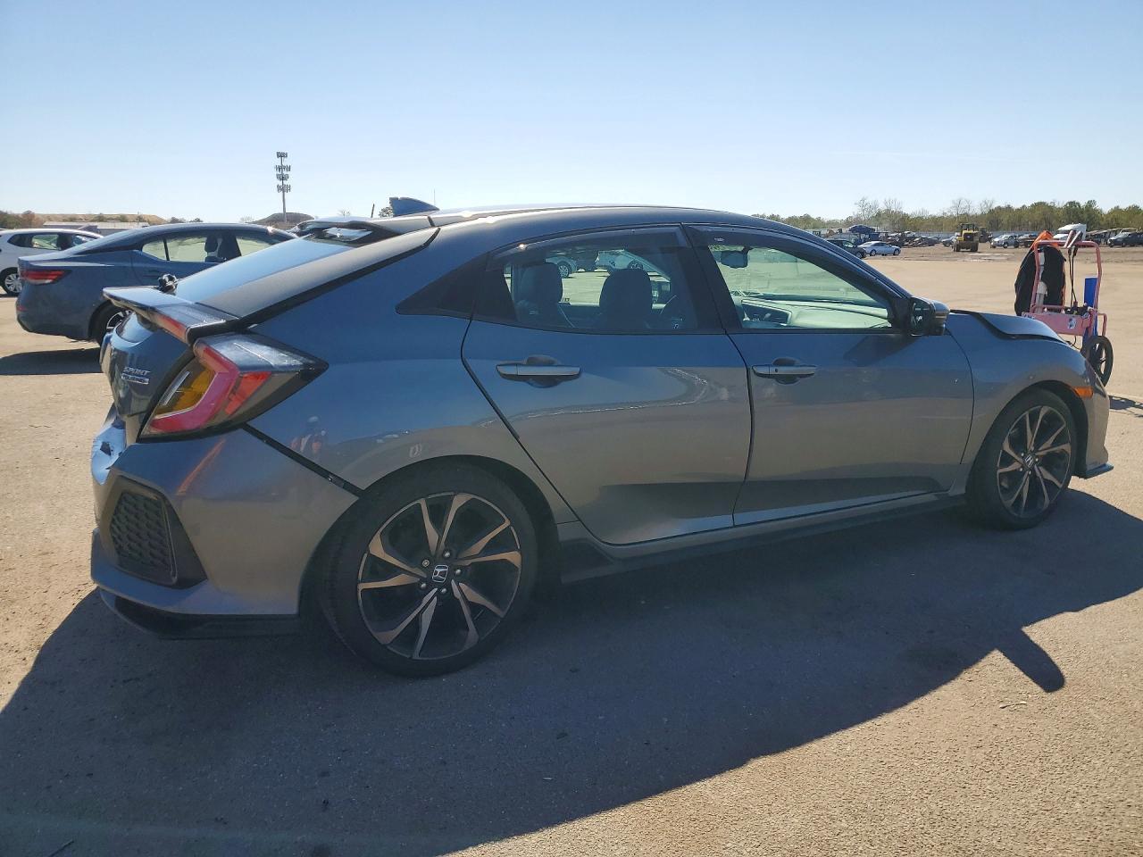 2018 Honda Civic Sport Touring - zdjęcie 3