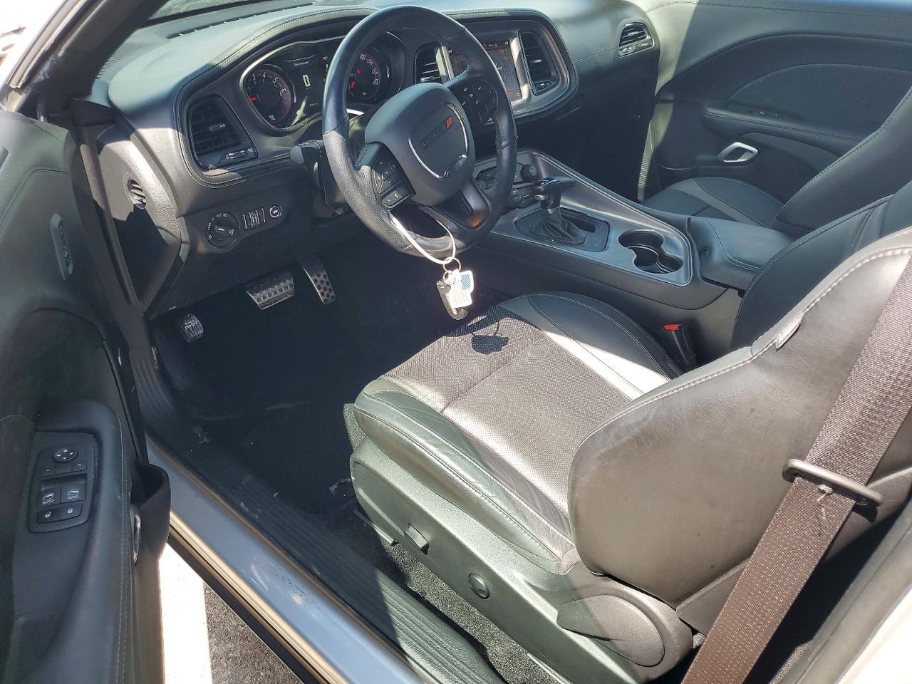 2023 Dodge Challenger Sxt - zdjęcie 8