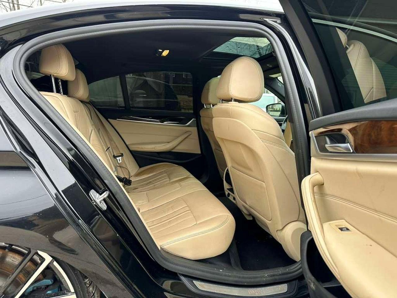 2020 BMW 530 Xi - zdjęcie 9