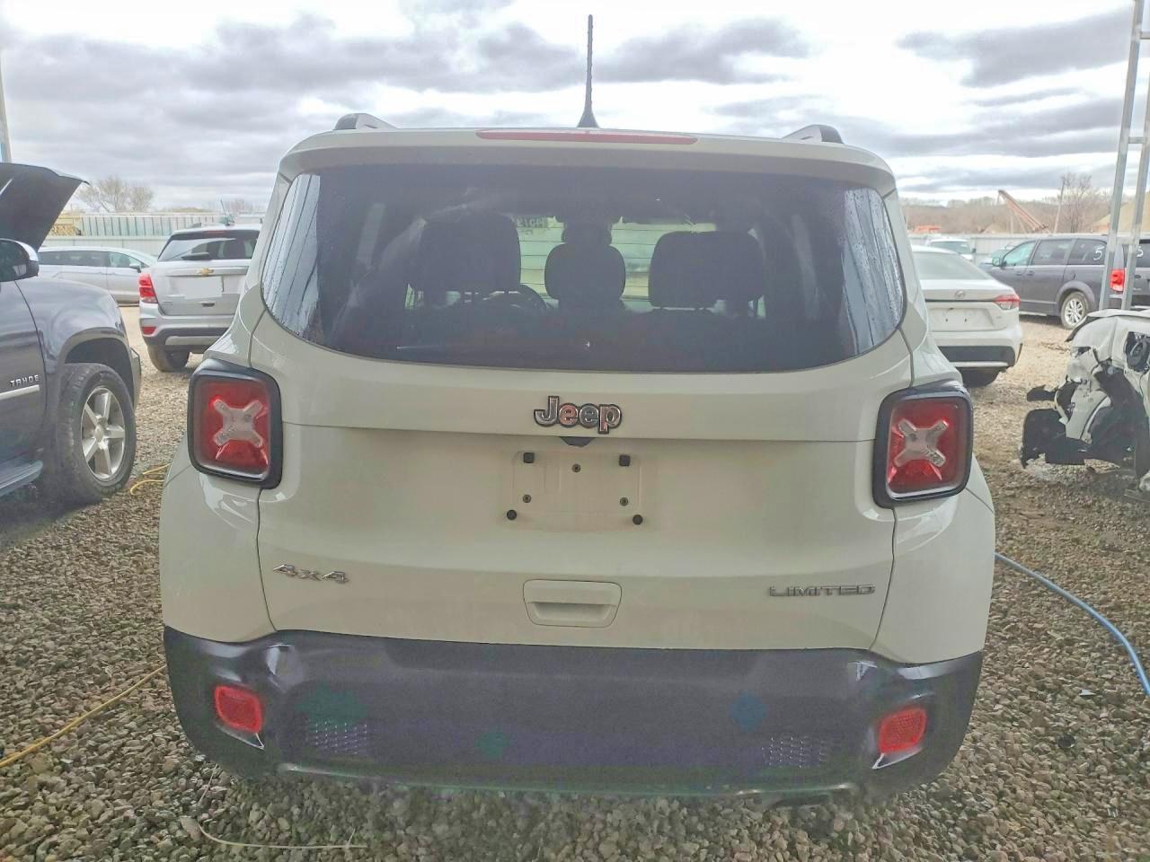 2021 Jeep Renegade Limited - zdjęcie 6