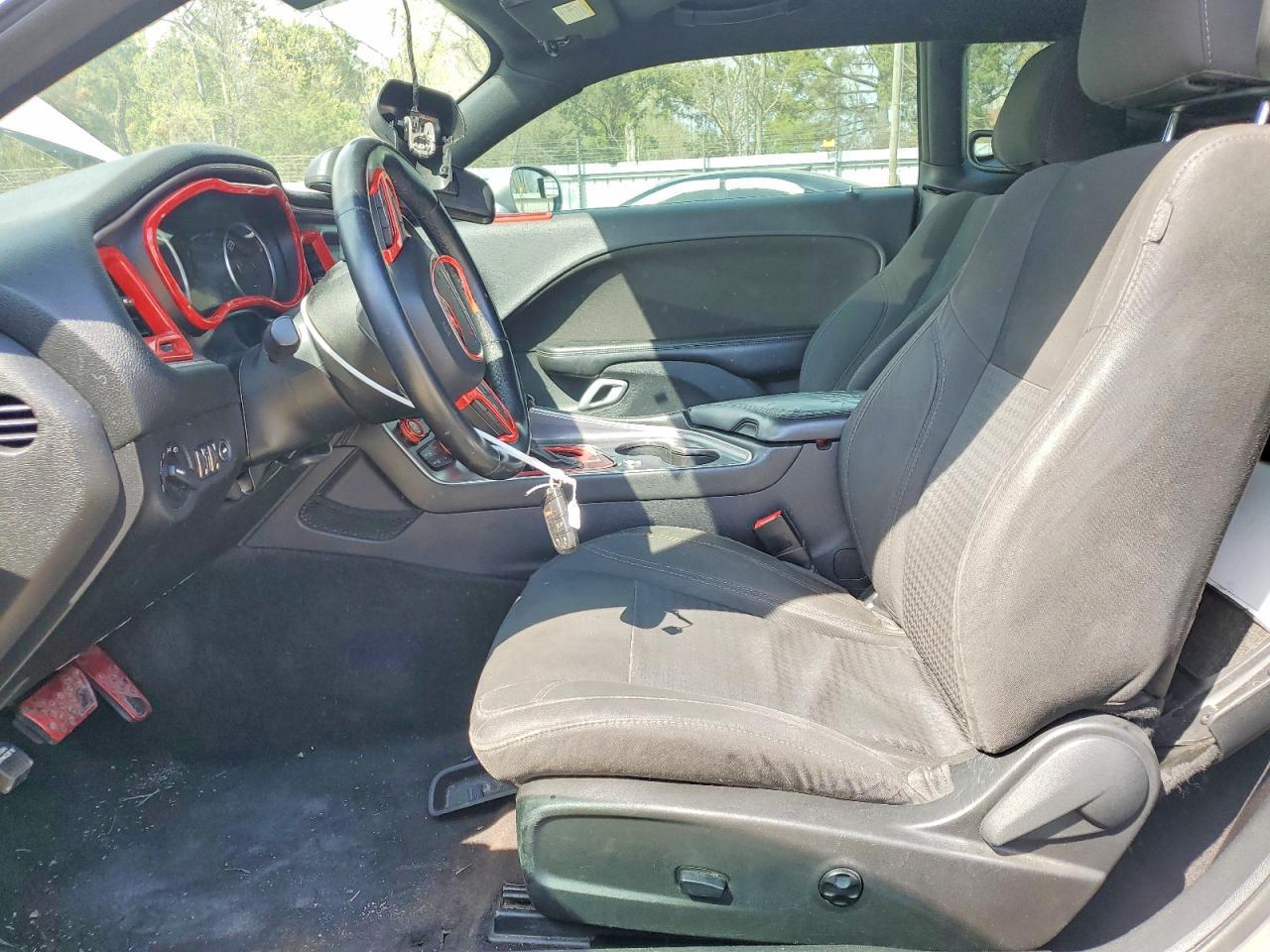 2016 Dodge Challenger Sxt - zdjęcie 7