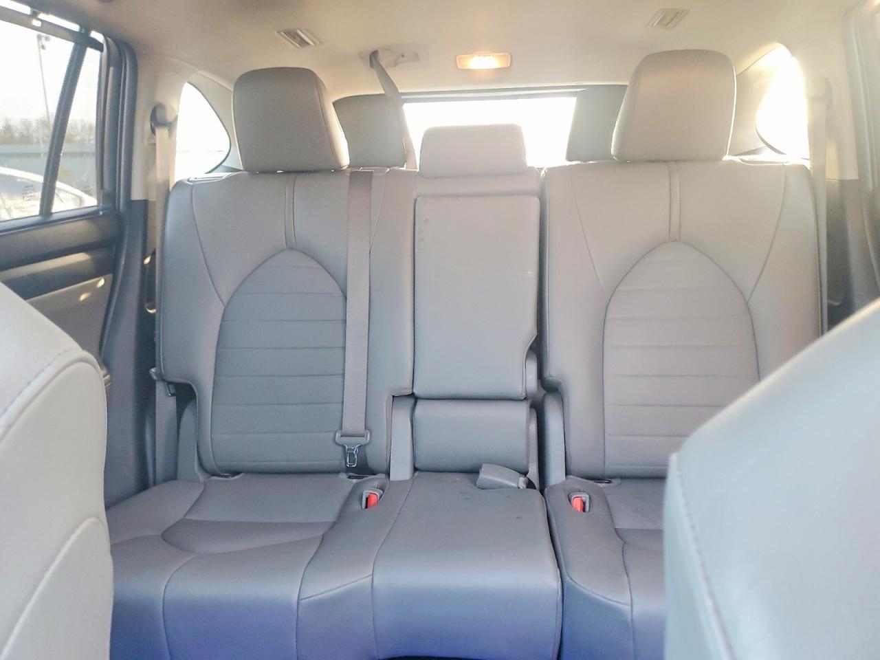 2020 Toyota Highlander Xle - zdjęcie 10