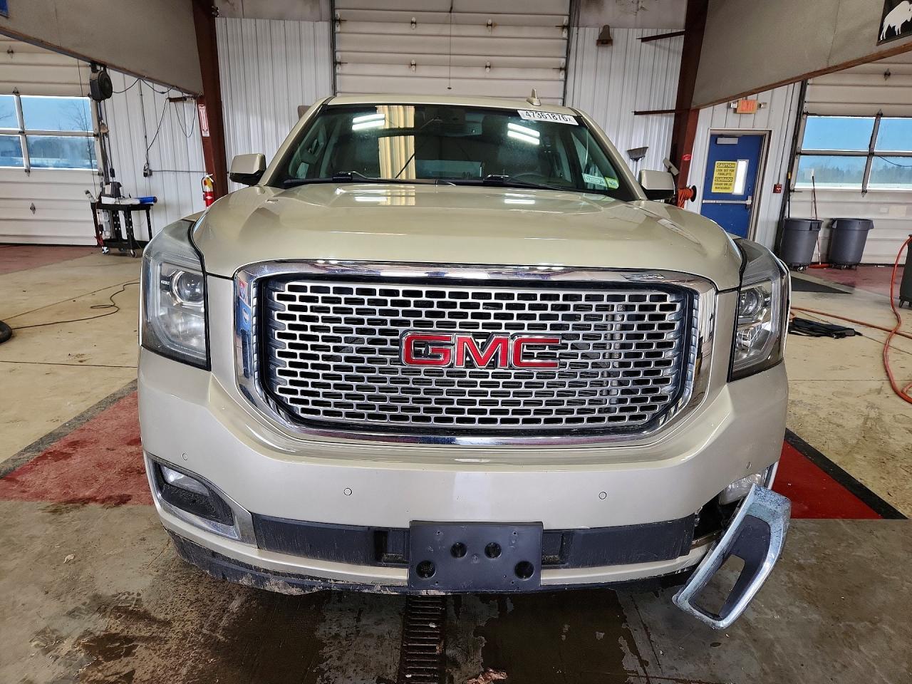 2015 GMC Yukon Xl Denali - zdjęcie 5