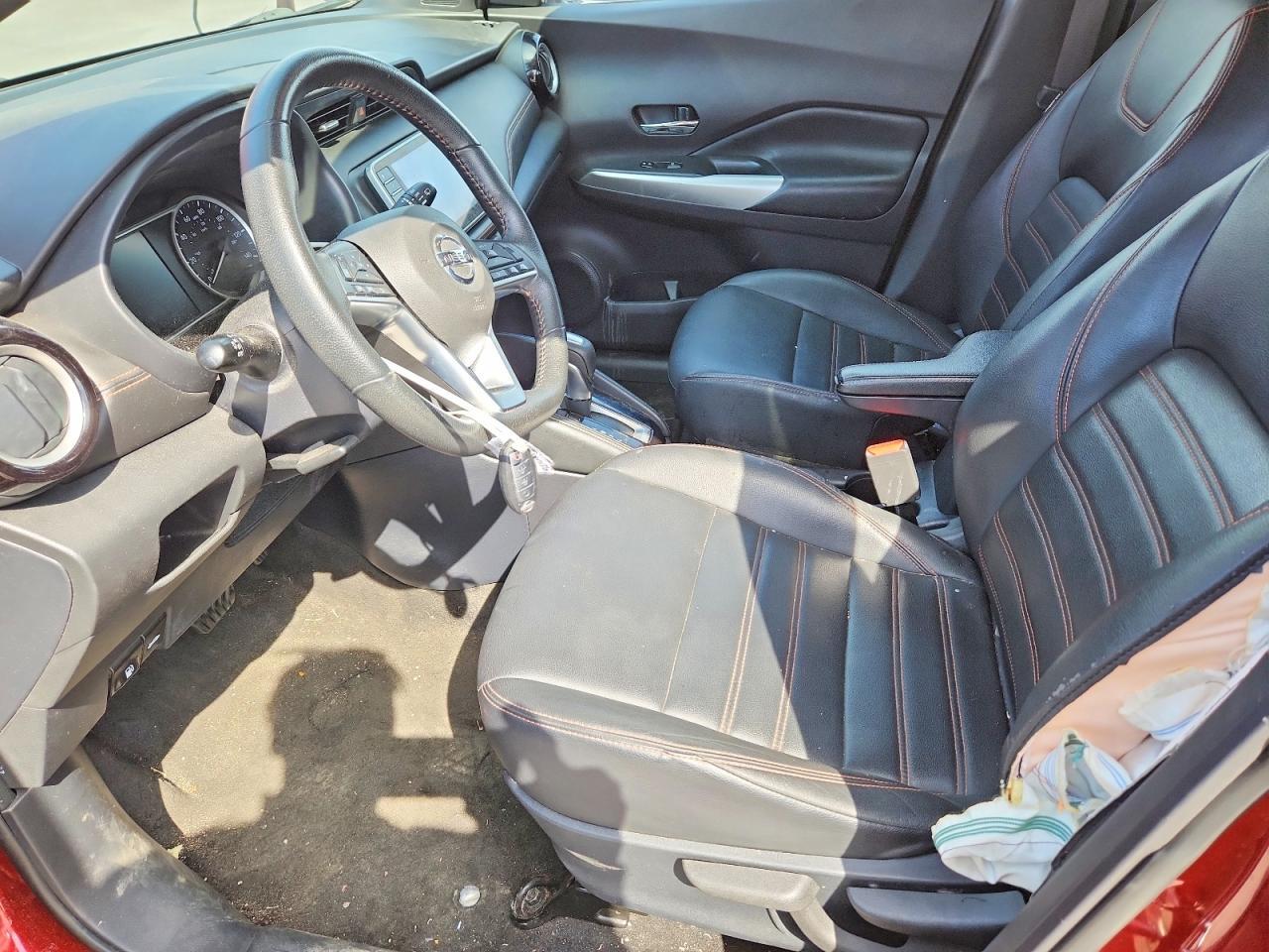 2020 Nissan Kicks Sr - zdjęcie 7