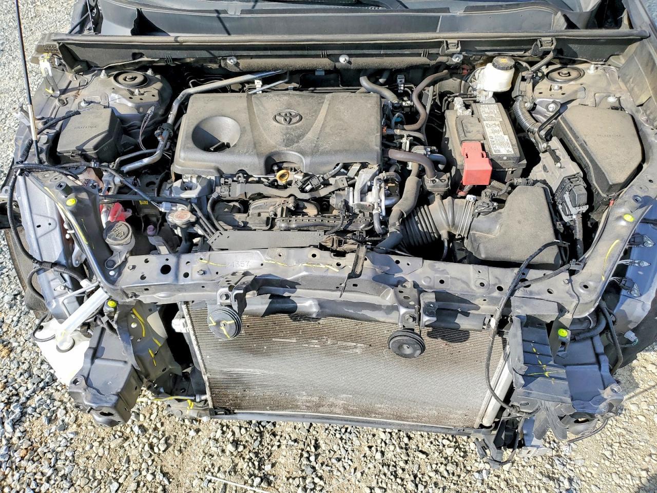 2021 Toyota Rav4 Le - zdjęcie 12