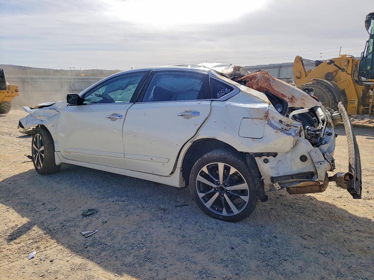 2016 Nissan Altima 2.5 Sr - zdjęcie 2