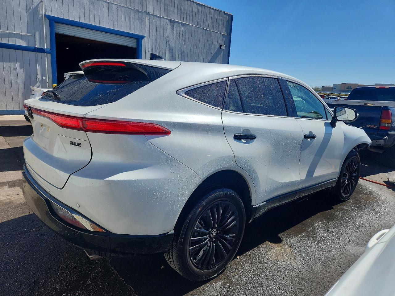 2023 Toyota Venza Nightshade Edition - zdjęcie 3