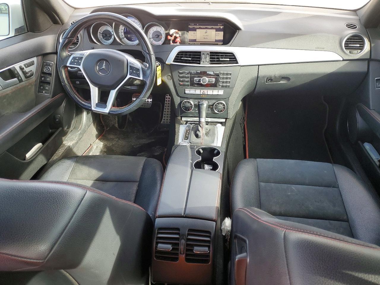 2014 Mercedes-Benz C 250 - zdjęcie 8