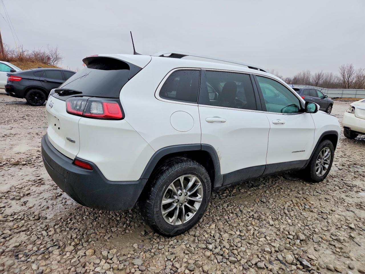 2019 Jeep Cherokee Latitude Plus - zdjęcie 3