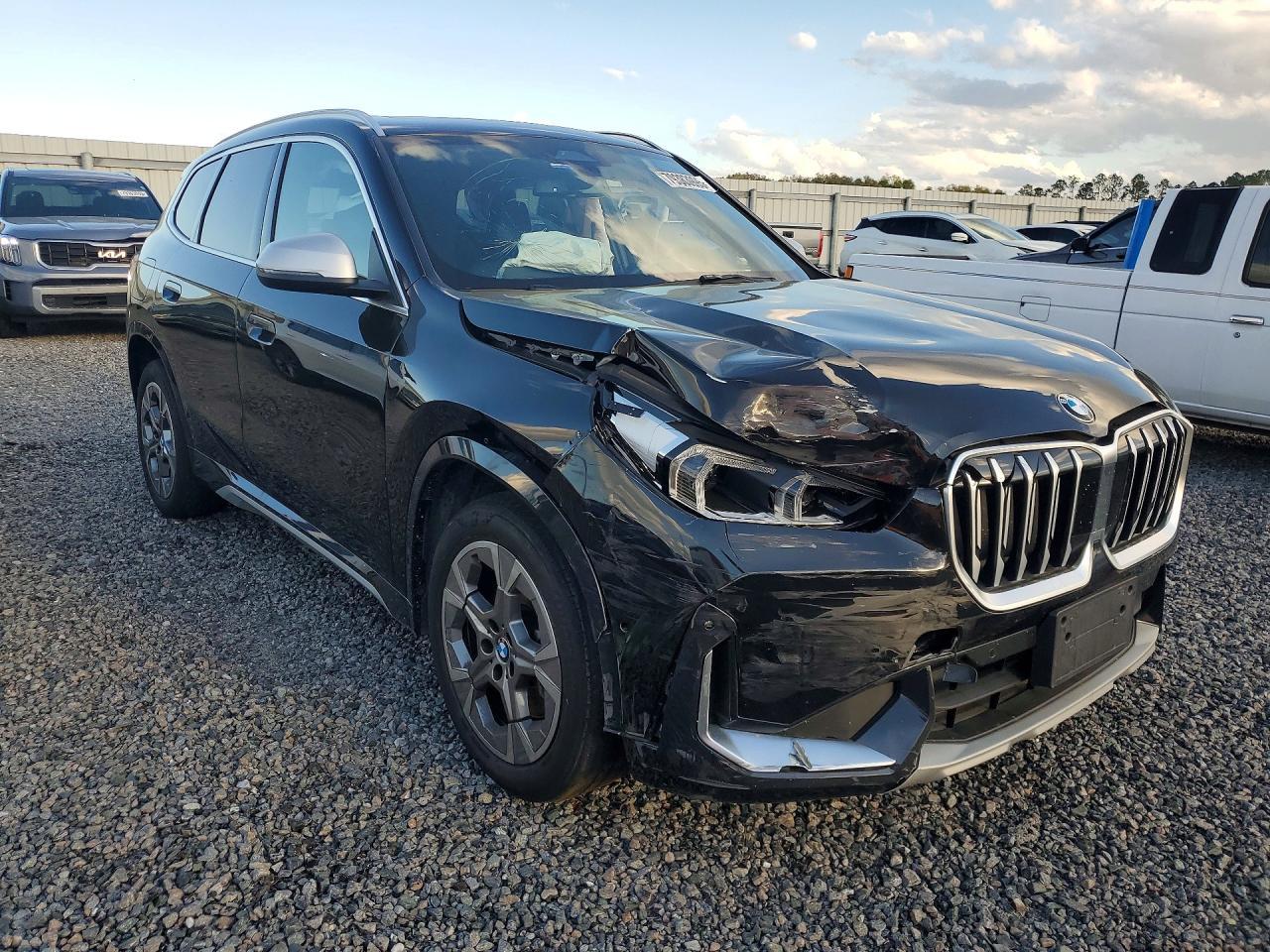 2024 BMW X1 xDrive28I - zdjęcie 4