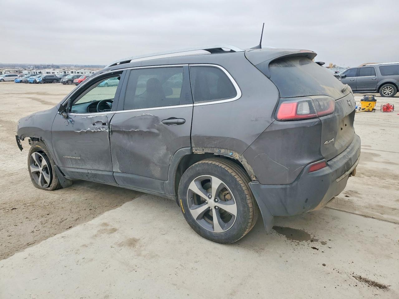 2019 Jeep Cherokee Limited - zdjęcie 2