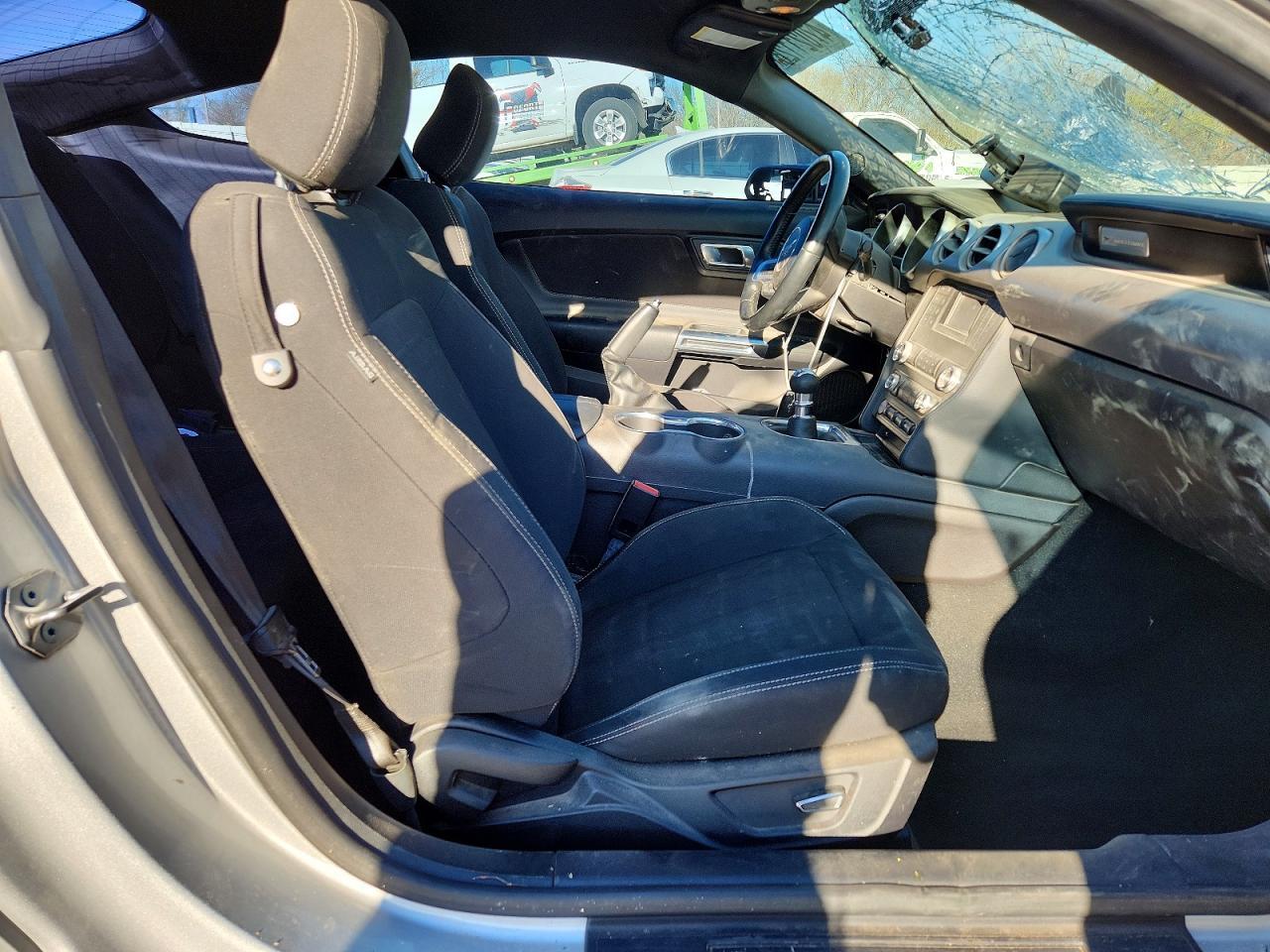 2019 Ford Mustang Gt - zdjęcie 10