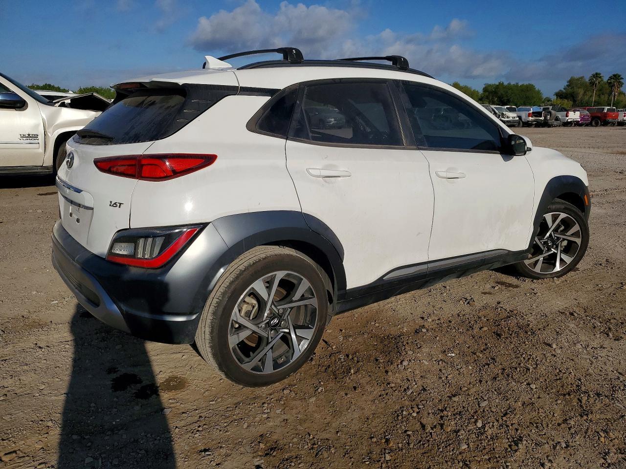 2022 Hyundai Kona Limited - zdjęcie 3