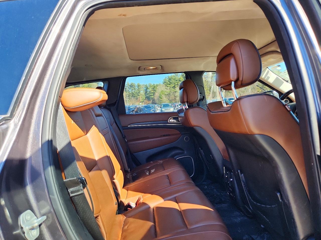 2015 Jeep Grand Cherokee Summit - zdjęcie 11