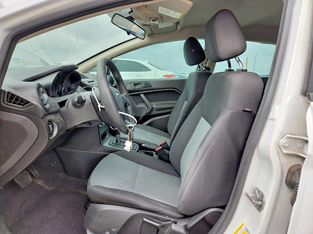 2018 Ford Fiesta S - zdjęcie 7