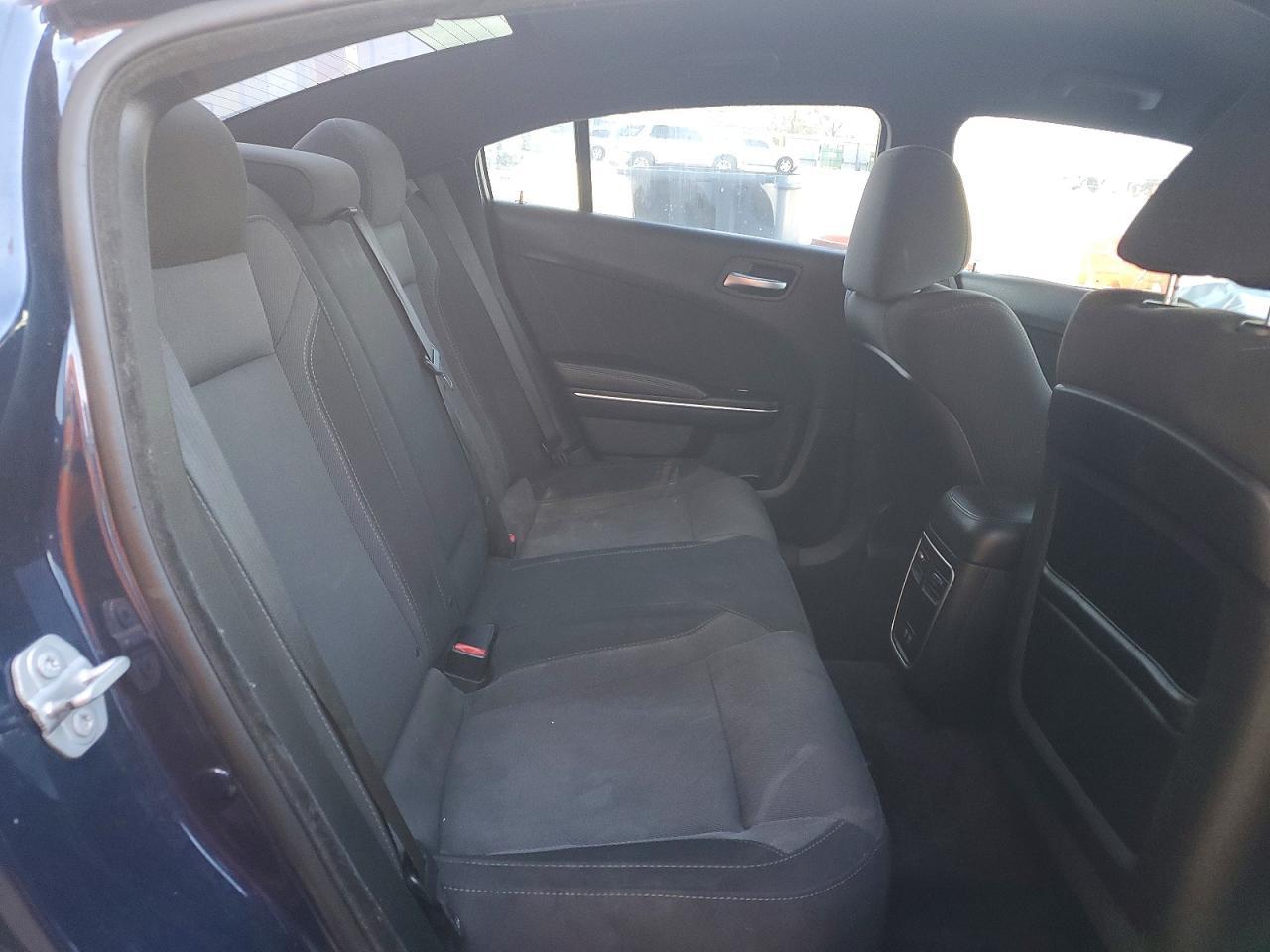 2016 Dodge Charger R - zdjęcie 10