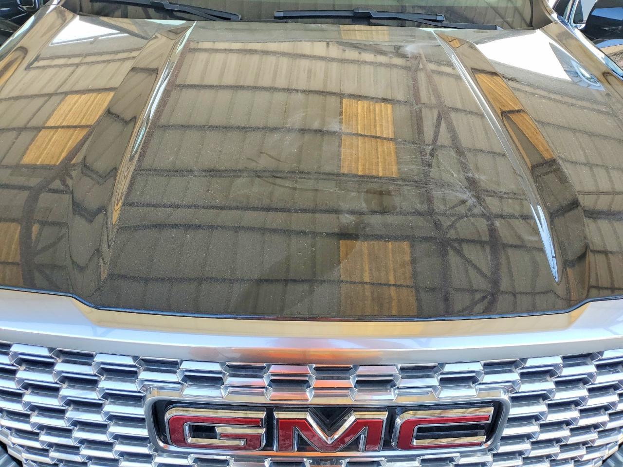 2021 GMC Yukon Denali - zdjęcie 11