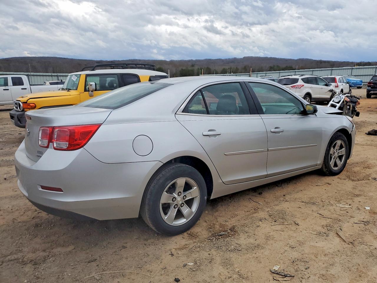 2013 Chevrolet Malibu Ls - zdjęcie 3