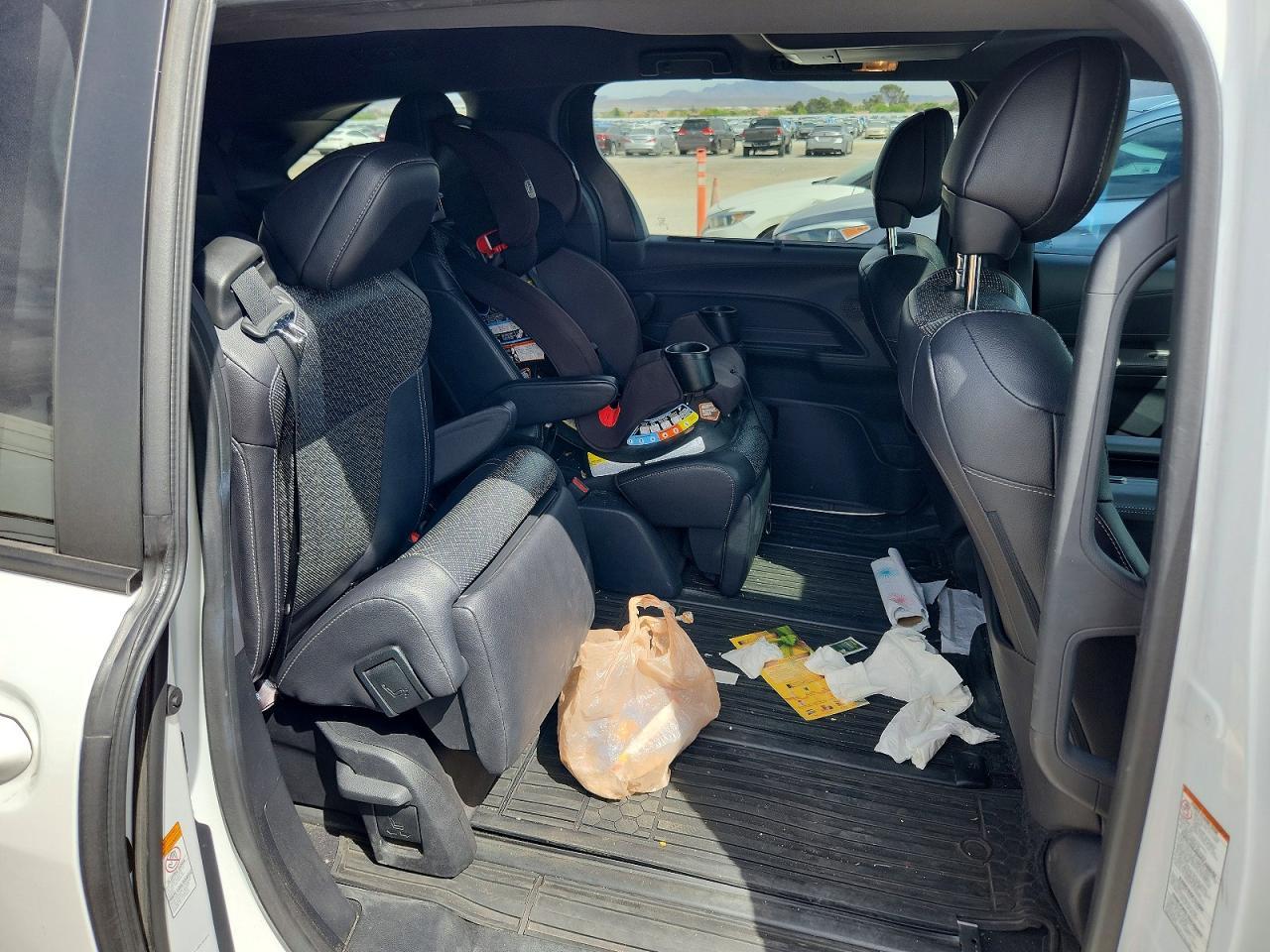 2023 Toyota Sienna 25Th Anniversary Edition - zdjęcie 11