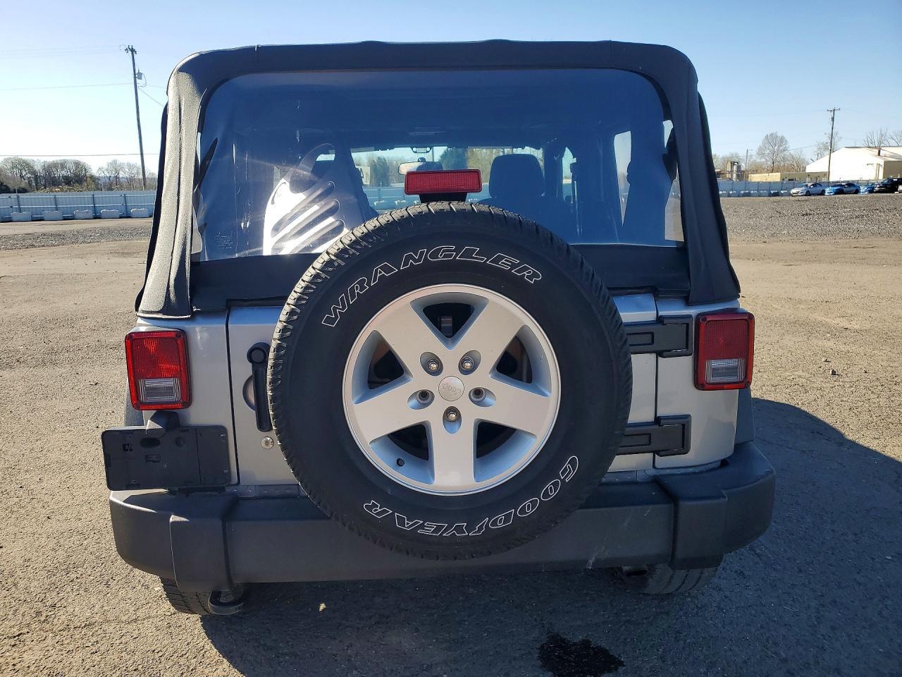 2017 Jeep Wrangler Sport - zdjęcie 6