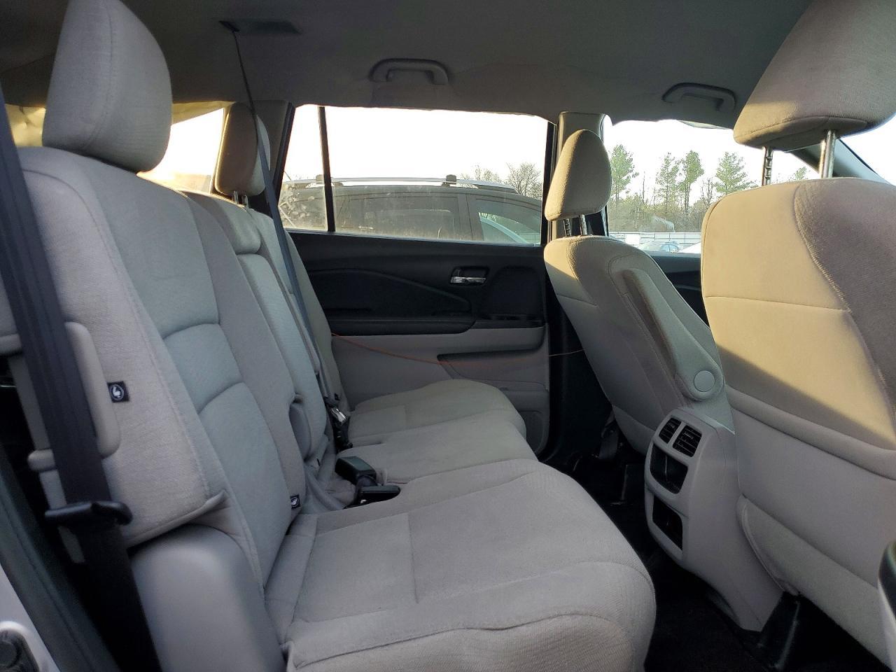 2016 Honda Pilot Lx - zdjęcie 11