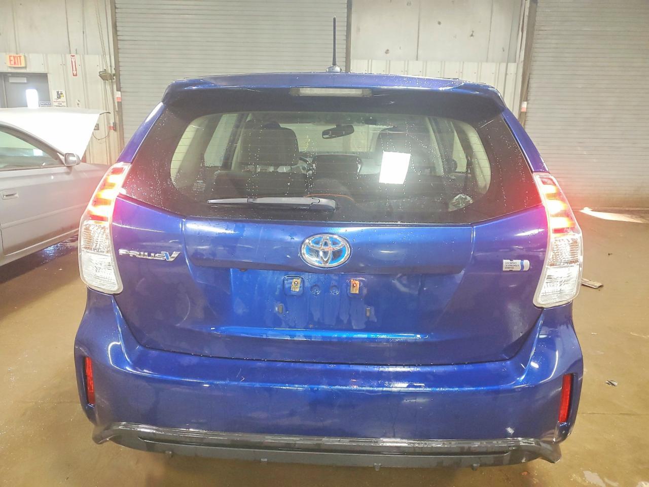 2016 Toyota Prius V Four - zdjęcie 6