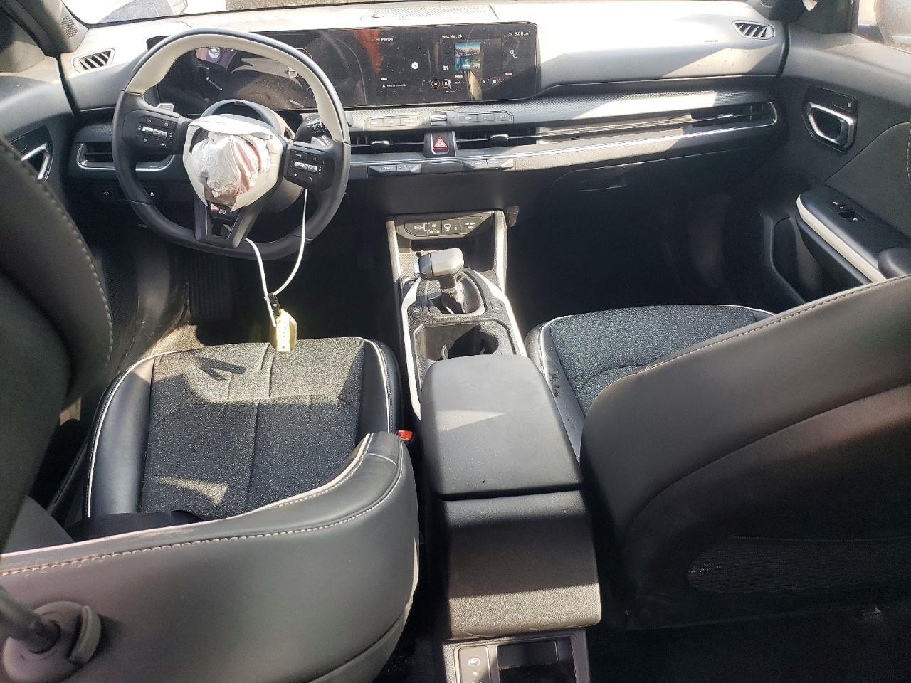 2025 Kia K4 Gt-Line - zdjęcie 8