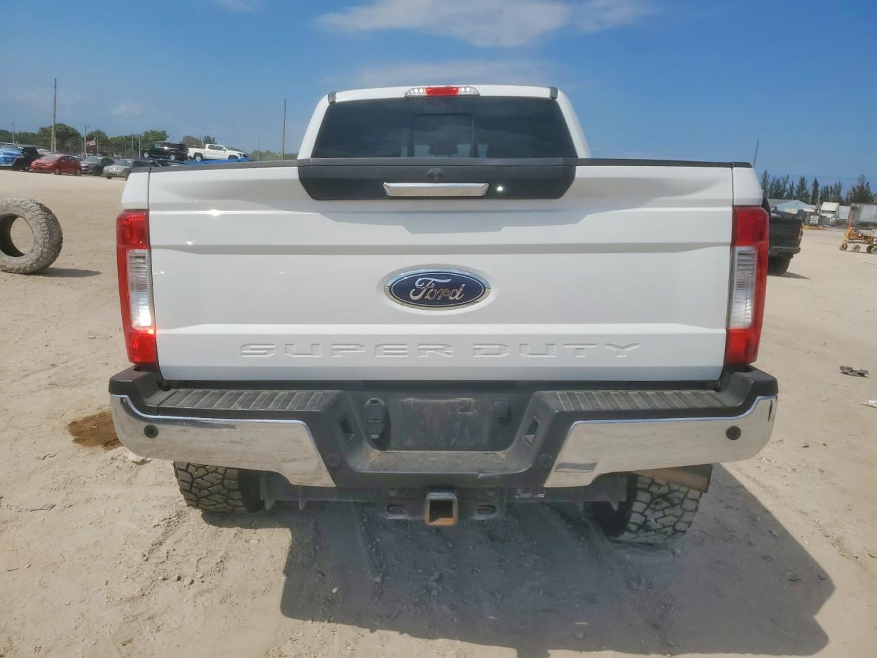2019 Ford F250 Super Duty - zdjęcie 6