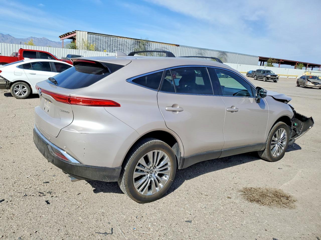 2023 Toyota Venza Limited - zdjęcie 3