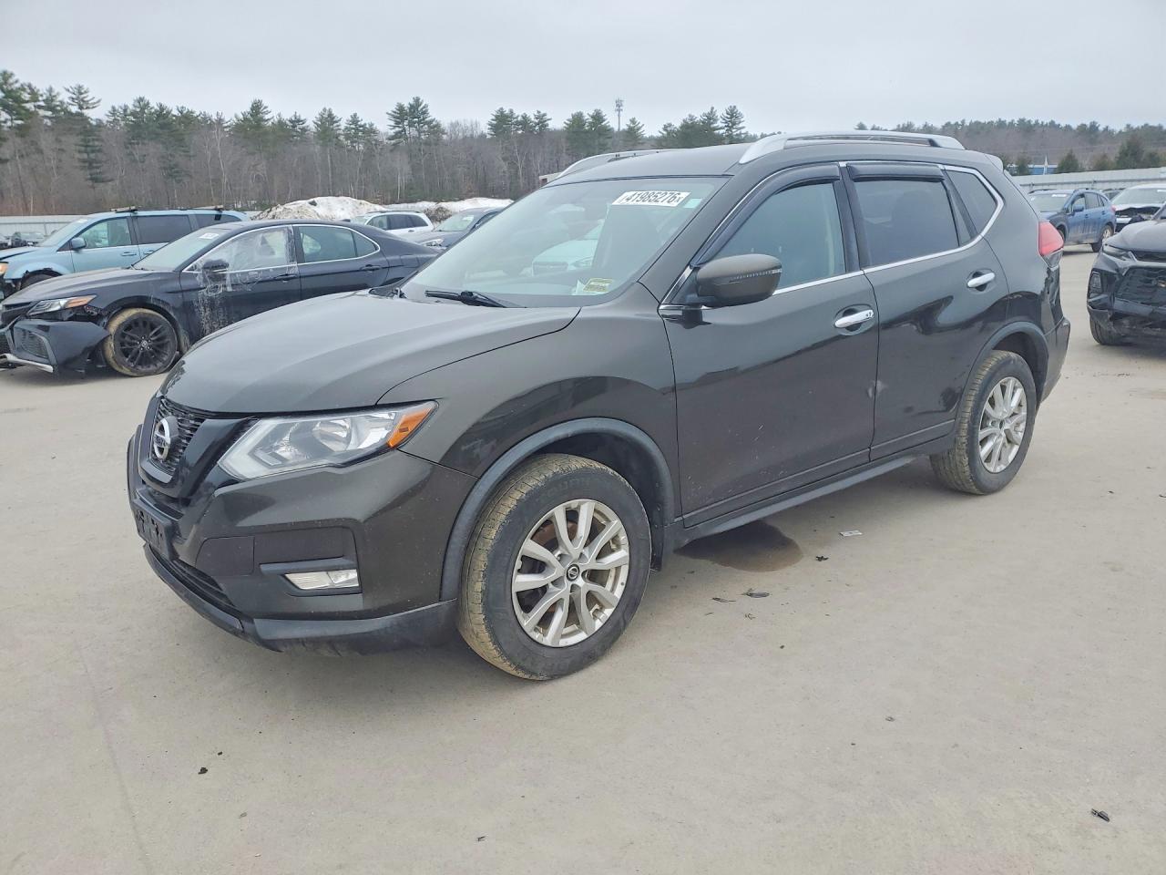 2017 Nissan Rogue Sv - zdjęcie główne