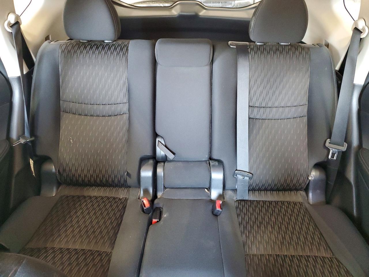 2017 Nissan Rogue S - zdjęcie 10