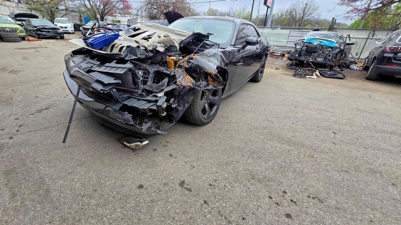 2014 Dodge Challenger R - zdjęcie 2