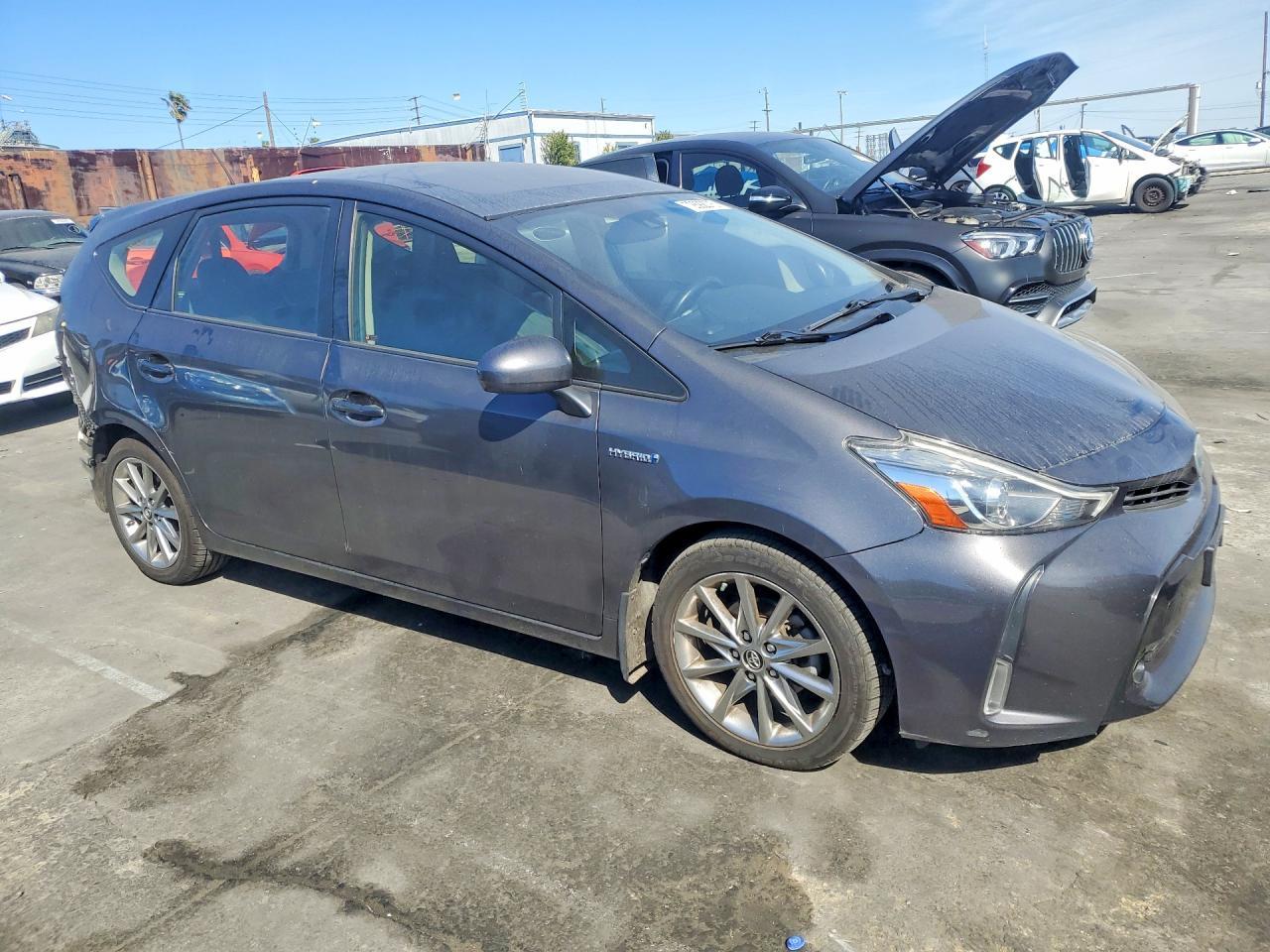2017 Toyota Prius V Five - zdjęcie 4