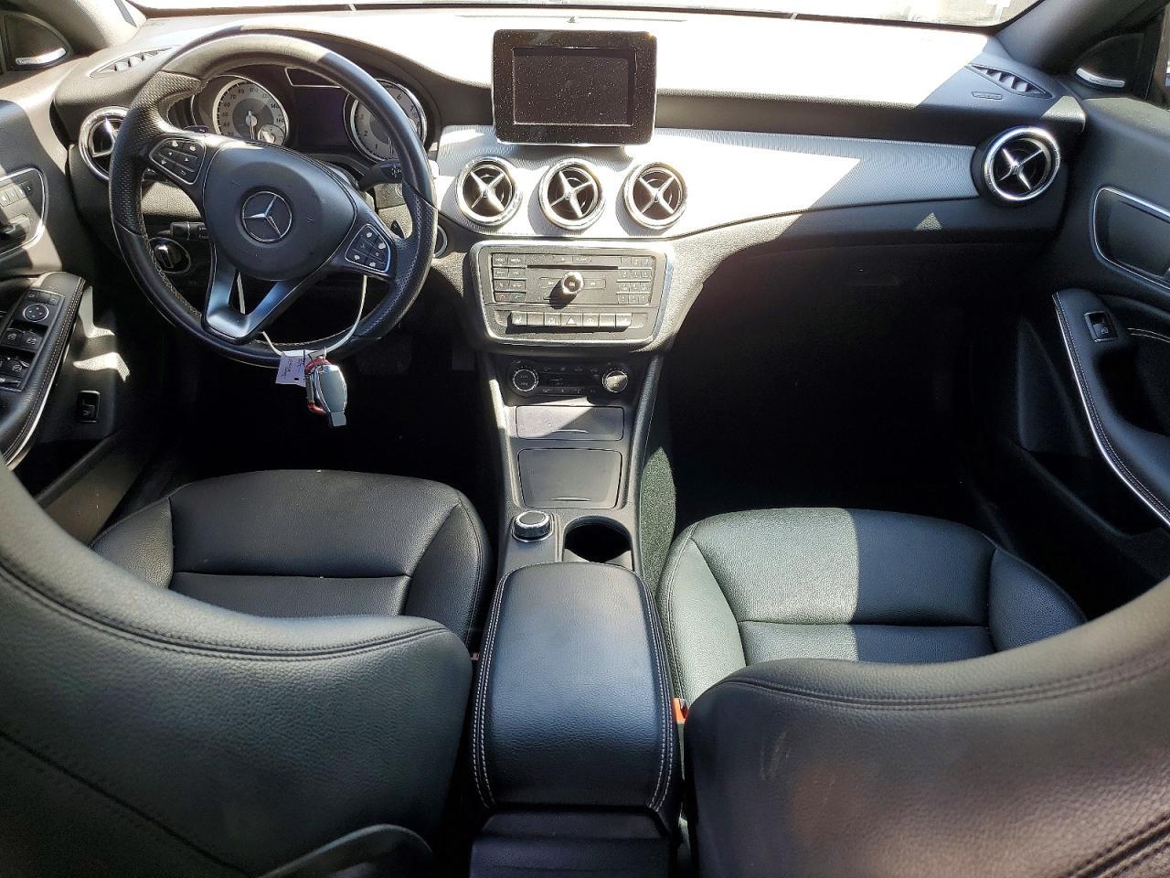 2015 Mercedes-Benz Cla 250 - zdjęcie 8